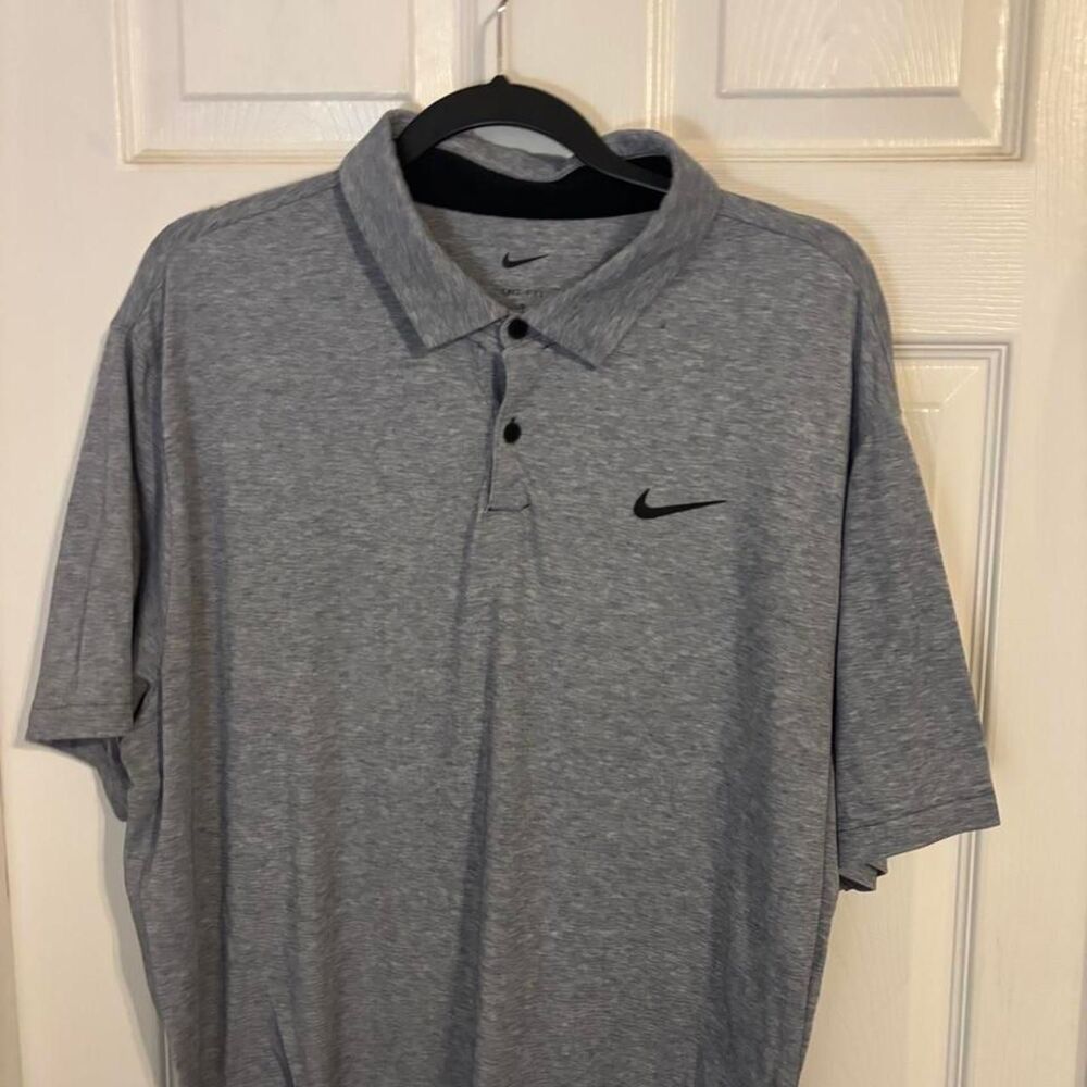 Nike Men's Grey Polo-shirts
